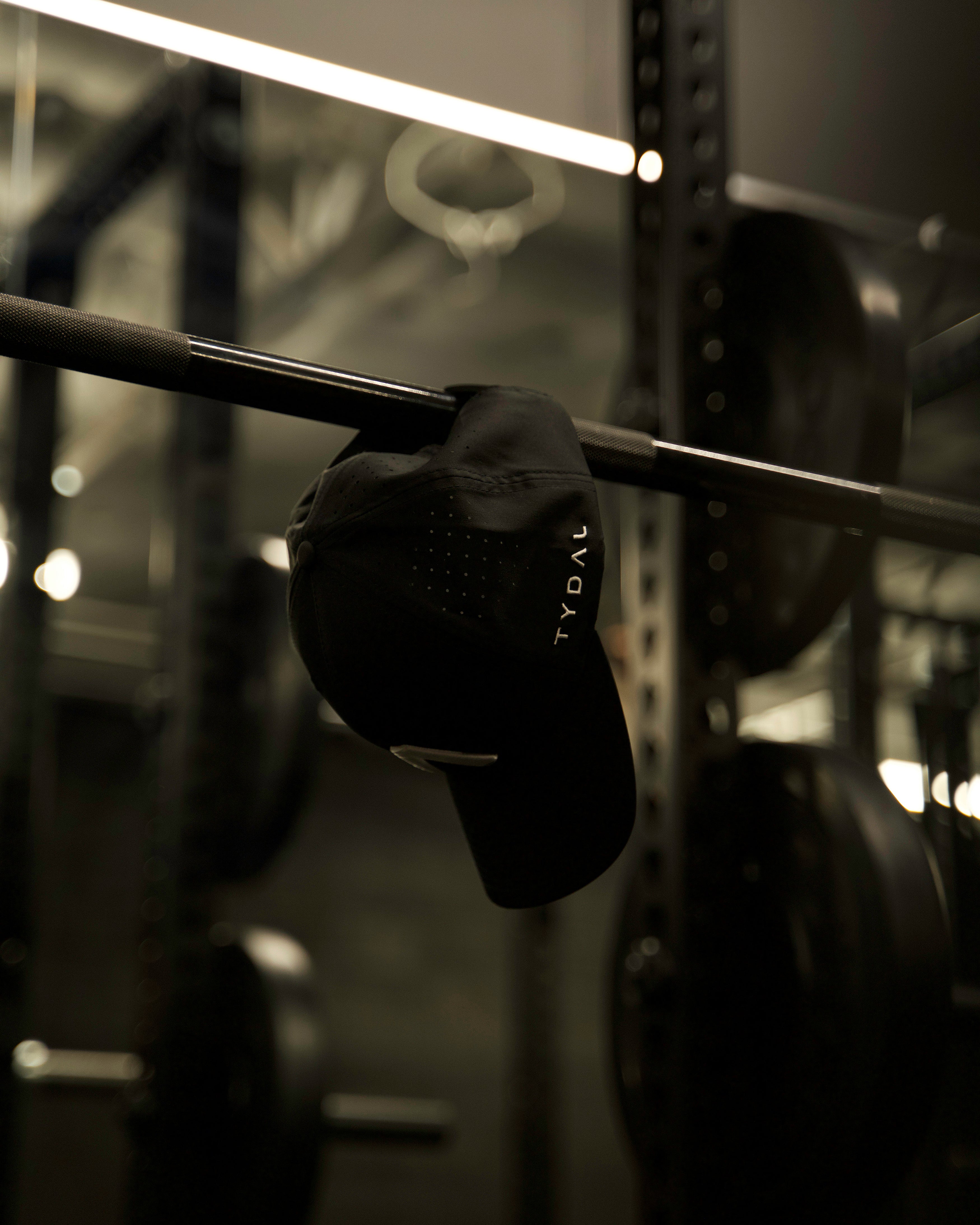 Black Rise Hat