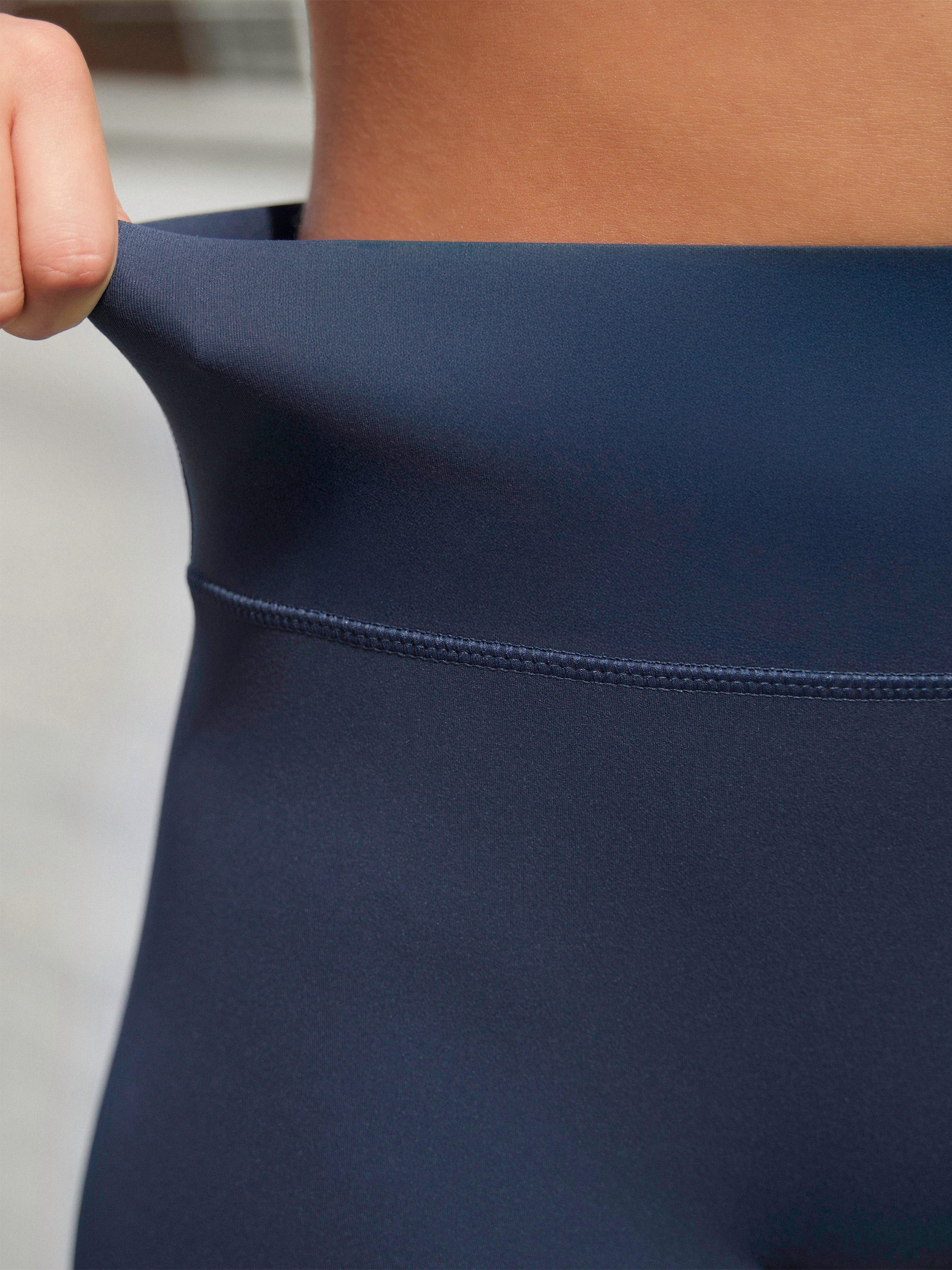 CARBON SHORTS