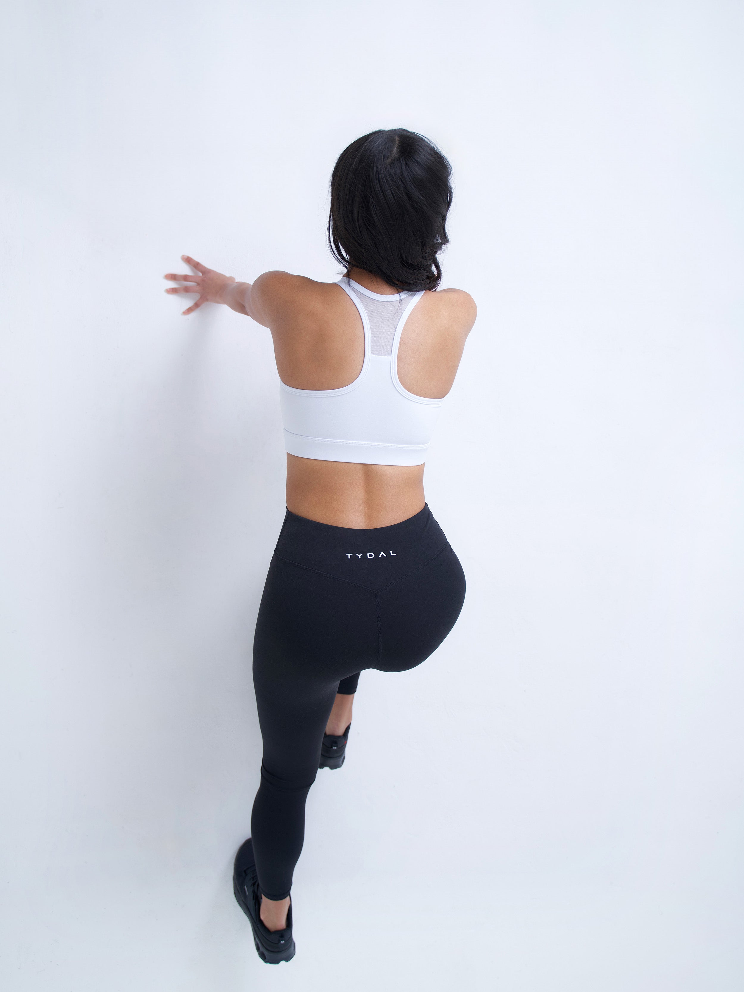 WHITE FUSE SPORTS BRA